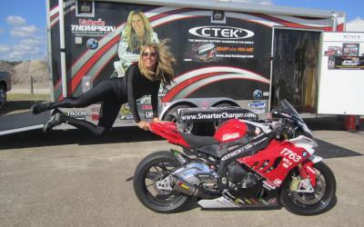 Female Racer Valerie Thompson Breaks Records at the Texas Mile Speed Competition