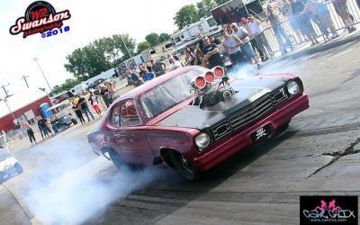 Car Chix Successfully Kicks off Ladies Only Drag Race Series with Battle of the Sexes