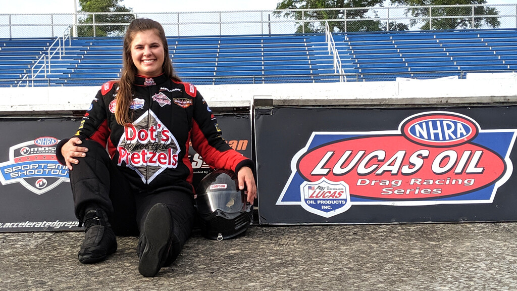 rachel meyer-meyer racing-megan meyer racing-carchix-carchicks-racing-drag racing-female racer-nhra