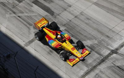 Best weekend to date for Jamie Chadwick in Indy NXT at Detroit