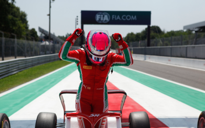 Marta García wins photo finish Monza race 1