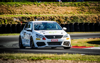Caroline Candas claims first ever FFSA TC victory