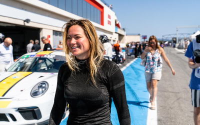 Laura van den Hengel makes remarkable race car debut with Top-10 in class