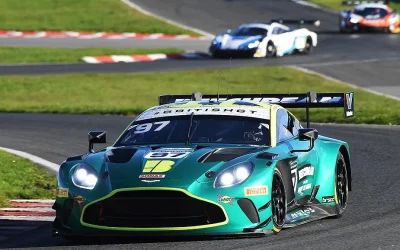 Jessica Hawkins makes British GT debut for Beechdean AMR at Oulton Park